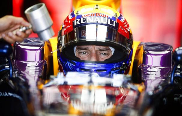 Webber vuelve a la 'pole' y Vettel busca su cuarto título con permiso de Alonso