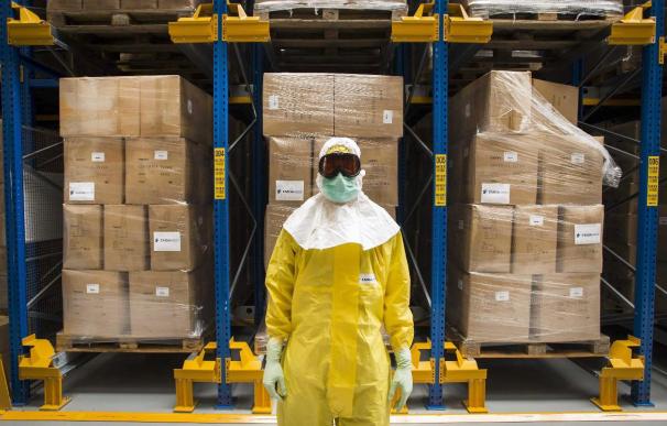 MSF pide apoyo para combatir el ébola en África al agotarse sus medios