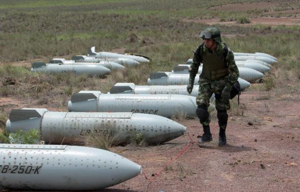 Una ONG denuncia que 139 bancos financian a los fabricantes de bombas de racimo