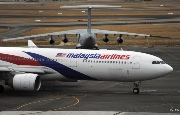 Malasia difunde nuevas imágenes con 122 objetos donde se busca al avión