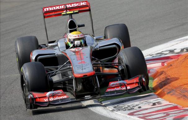 Hamilton logra la 'pole' en Monza y Alonso saldrá décimo