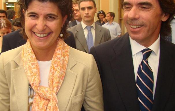 Aznar reapareció el lunes en San Sebastián con María San Gil para presentar un libro sobre víctimas del terrorismo
