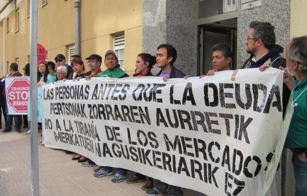 Protesta de la Plataforma Antidesahucios en Pamplona.