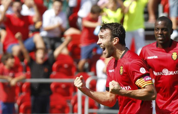 Victor Casadesús celebra su gol ante el Valencia
