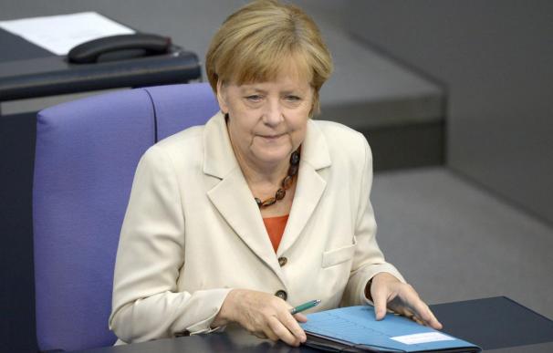 Merkel estudia una mayor contribución de Alemania en la lucha contra el Estado Islámico