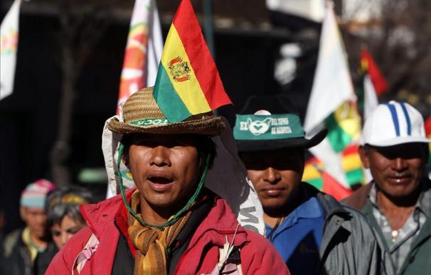 Indígenas bolivianos acampan cerca de la Presidencia para pedir diálogo con Morales