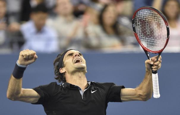 Federer alcanza las semifinales con una remontada frente a Monfils