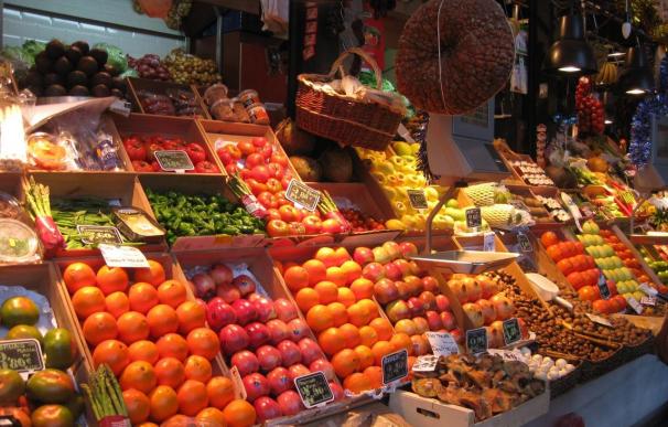 UPA repartirá 15.000 kilos de fruta este jueves en Madrid para denunciar la crisis del campo