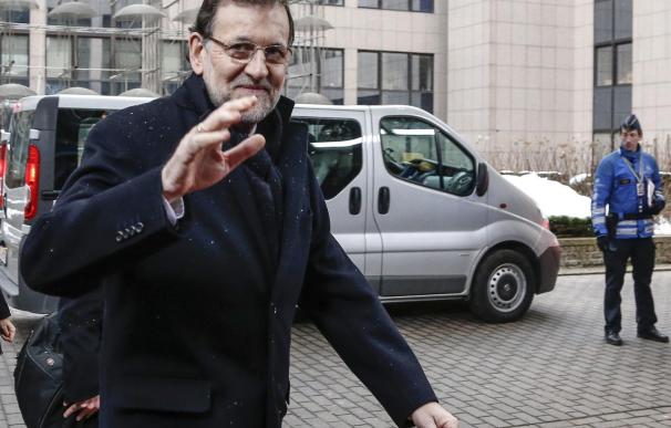 Rajoy no responde a Aznar y defiende la "buena dirección" de su Gobierno