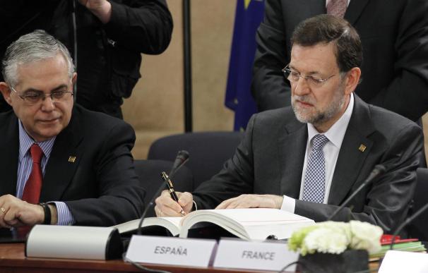 La quiebra griega obligaría a ayudar a España e Italia con 350.000 millones
