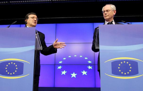 La CE recuerda a Rajoy que cumplir el objetivo de déficit es "clave para reforzar la confianza"