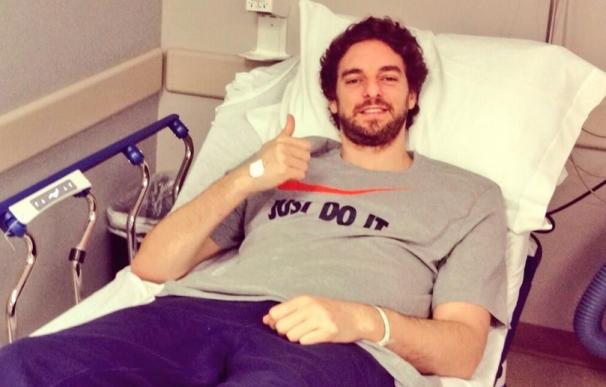Pau colgó en Twitter la foto de él mismo en el hospital tras la operación