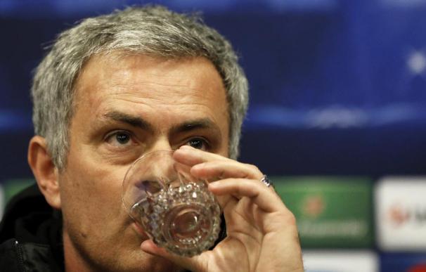 Mourinho cree que "Raphael Varane es el mejor central del mundo"