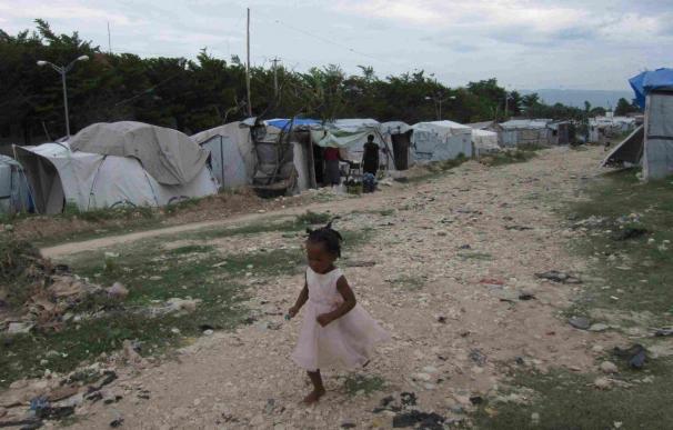 Cientos de miles de haitianos viven en campos de desplazados