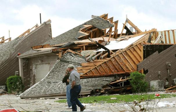 Ascienden a 91 los muertos por el tornado gigantesco en Oklahoma