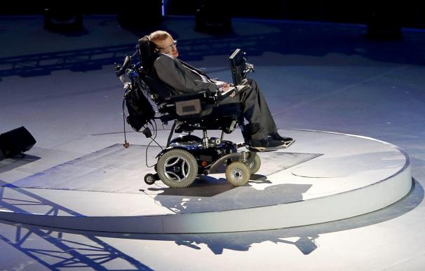 Stephen Hawking quiere viajar al espacio