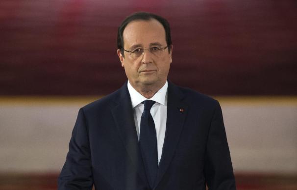 Hollande contempla sanciones contra la "escalada peligrosa" de Rusia