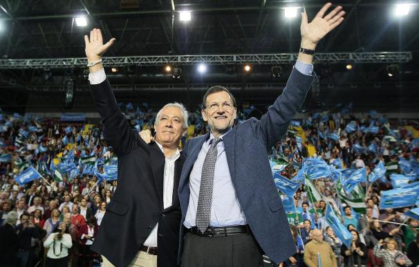 Rajoy asegura que Andalucía tiene el domingo "una cita con la historia" y garantiza su apoyo al Gobierno de Arenas