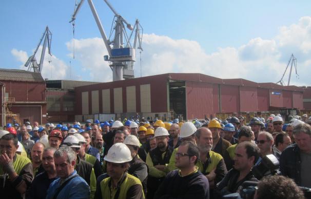 Varios cientos de personas se manifiestas desde Sestao a Santurtzi para exigir "una solución" para sector naval.