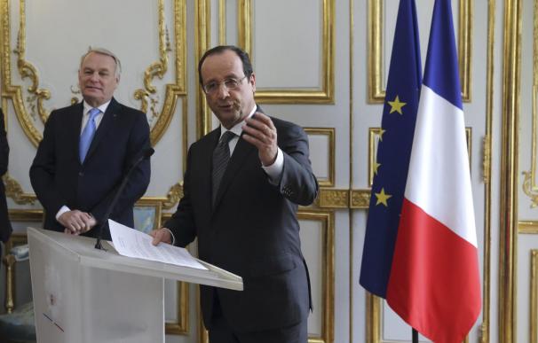 Hollande mantendrá su política de ajuste aunque cambie de Gobierno