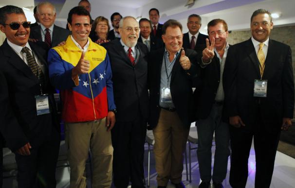 Diez candidatos para derrocar a Hugo Chávez.
