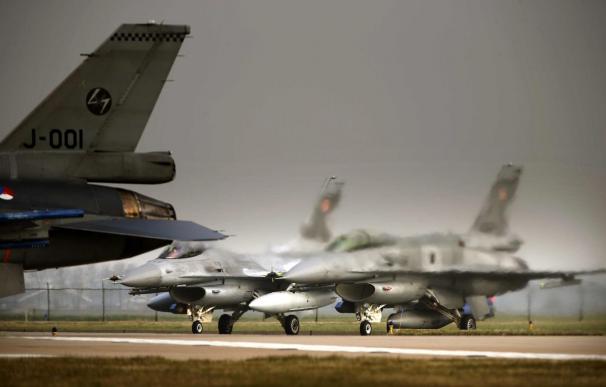 Cazas franceses destruyen un centro del EI en sus primeros bombardeos en Irak