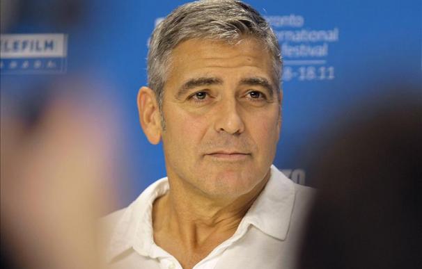 Film "The Descendents" muestra el aspecto más apacible y familiar de Clooney