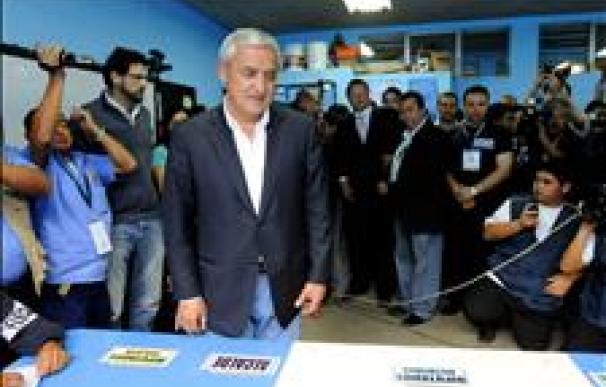 Pérez Molina encabeza los resultados preliminares en las elecciones de Guatemala