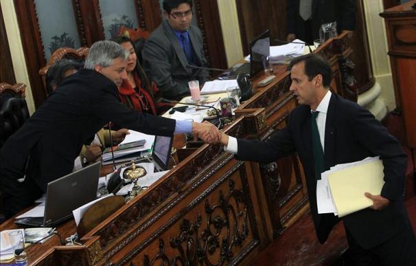 El Parlamento boliviano aprueba un juicio a expresidentes por contratos petroleros