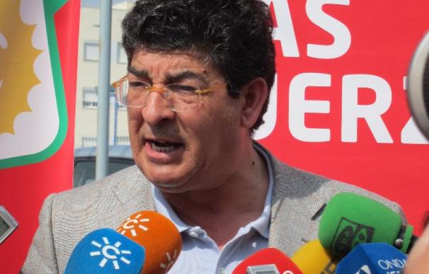 Valderas afirma que "el gran combate" en la recta final será entre IU y PP porque el PSOE "ha tirado la toalla"