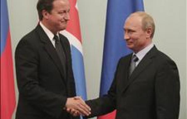 El primer ministro británico cree que el KGB intentó reclutarlo en 1985
