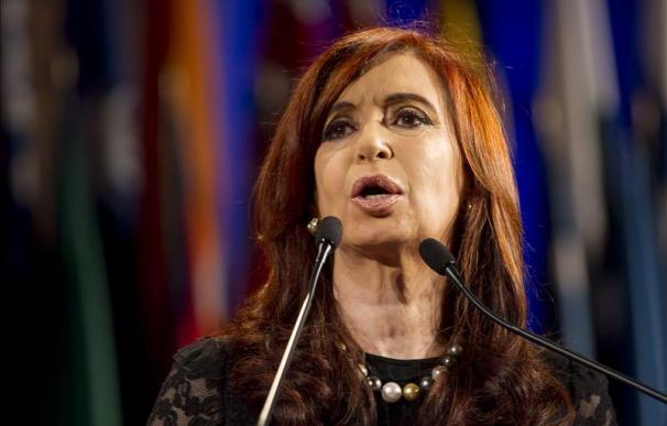 Con solo cien días el Gobierno argentino acusa desgaste por modelo económico