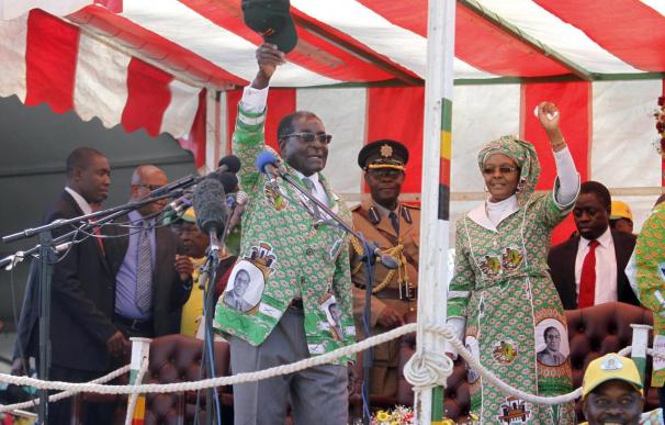 Mugabe amenaza con sacar a Zimbabue de la Comunidad del África Meridional