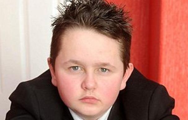 Aaron Parfitt, de 14 años, es un alumno del Instituto Bispham, en Blackpool, fue expulsado tres días de su centro escolarpor pedir más deberes