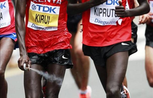 Kirui revalida título en maratón, Chema en el puesto 25