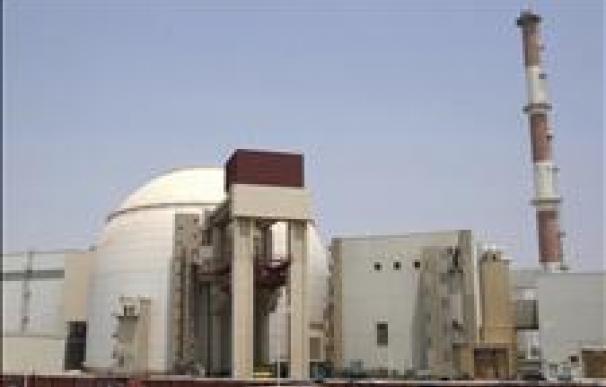 La planta nuclear iraní de Bushehr fue conectada a la red eléctrica nacional