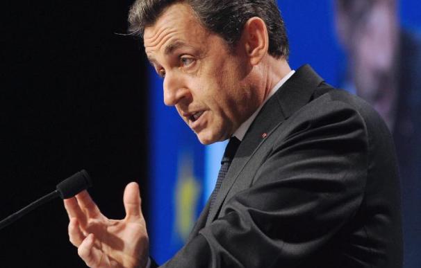 Sondeo dice que Sarkozy es el líder menos apreciado y Rajoy el menos conocido