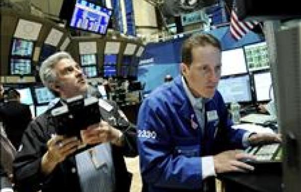 Wall Street cierra con un descenso del 0,9 por ciento en el Dow Jones de Industriales