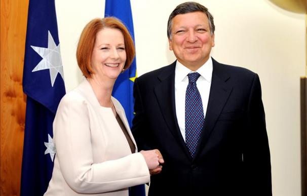 Barroso augura que la UE saldrá de la crisis más fuerte y apuesta por el euro