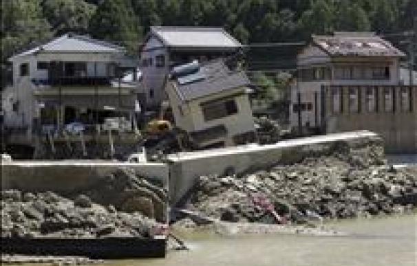 Aumenta a 42 muertos y 55 desaparecidos por el tifón "Talas"