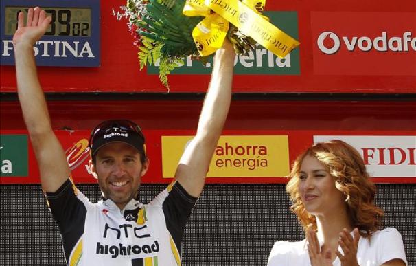 El suizo Albasini gana la etapa, Wiggins mantiene el liderato