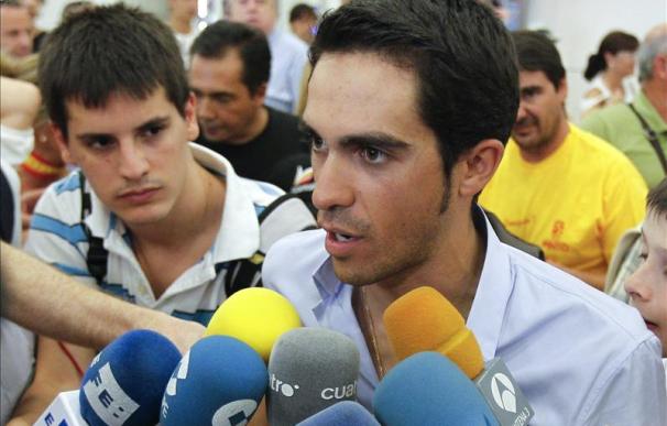 Contador cree que "Nibali es el favorito, y Wiggins puede ceder en la montaña"