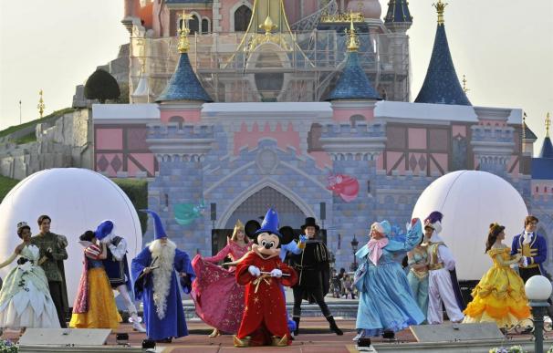 Disneyland París 'fichará' 4.000 personas en Europa para celebrar su vigésimo aniversario
