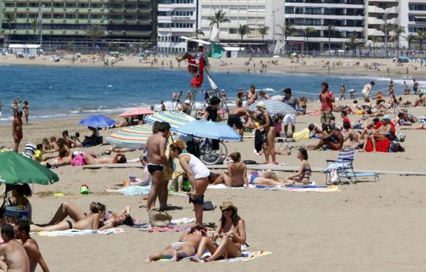 Los viajes de los españoles caen un 6,4 por ciento en el primer semestre