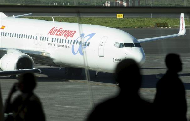Los pilotos de Air Europa mantienen la huelga y piden negociar