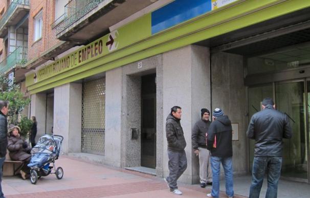El desempleo bajó en 160 personas en agosto en La Rioja y el número de parados se sitúa en 26.515