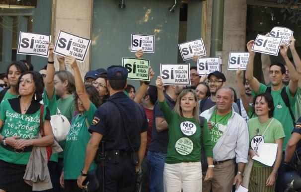 Una multitudinaria marcha en Madrid cierra la jornada de huelga de la educación