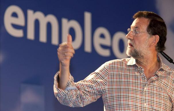Rajoy proclama que el PP sabe cómo "iluminar el camino de salida de la crisis" creando empleo