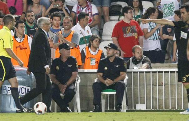 "Fabri", entrenador del Granada, trabaja con toda la plantilla por primera vez esta temporada