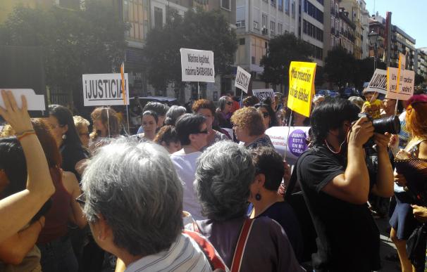 Feministas piden a Justicia que proteja a los menores de sus padres maltratadores tras el caso de Juana Rivas